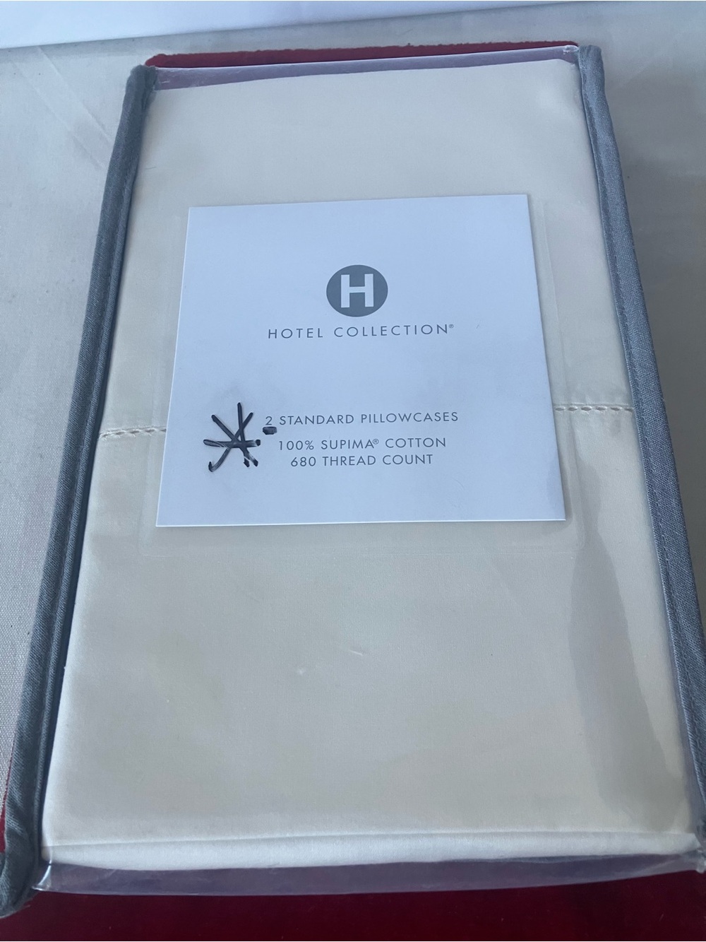 New Hotel Collection Ivory Suprima Cotton 680 TC Two 2 Standard Pillowcases.
